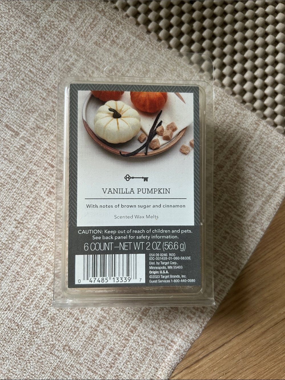 Vanilla Pumpkin Scented Wax Melts - White & Orange